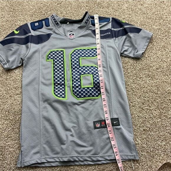 Tyler Lockett Seattle Seahawks on field style jersey Youth M - Picture 4 of 5